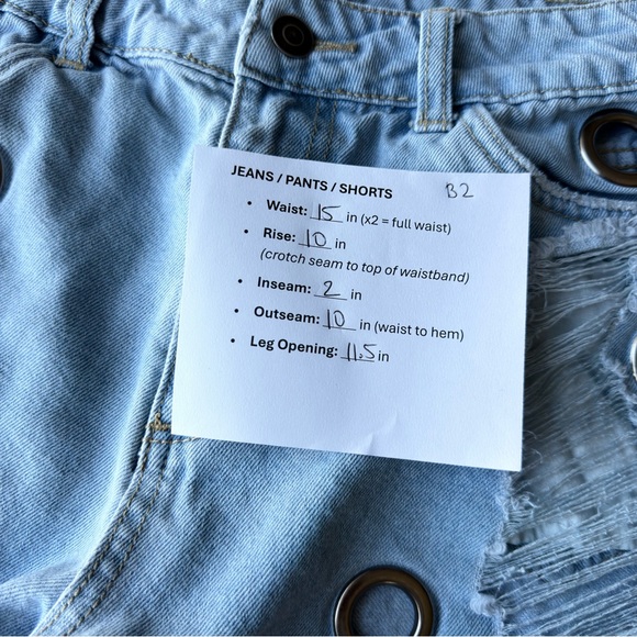 Forever 21 Light Blue Distressed Jean Shorts w metal grommets Size Medium - Picture 6 of 7